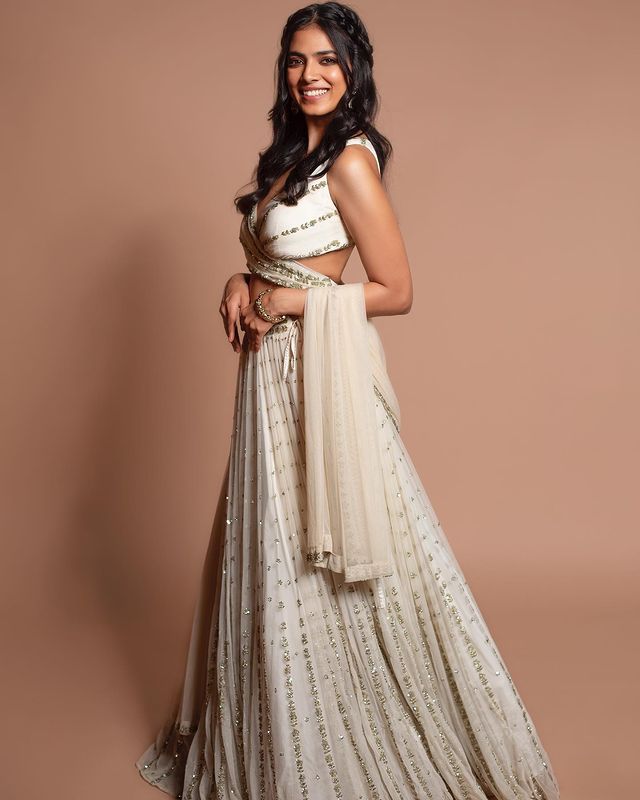 Serene Off White All Over Heavy Embroidery & Sequins Work Wedding Lehenga E-027