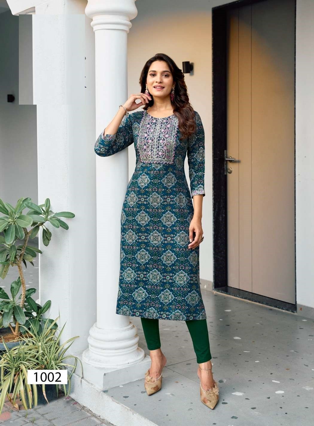 Peacock Bandhani Print Mal Cotton Straight Fit Kurti 1002