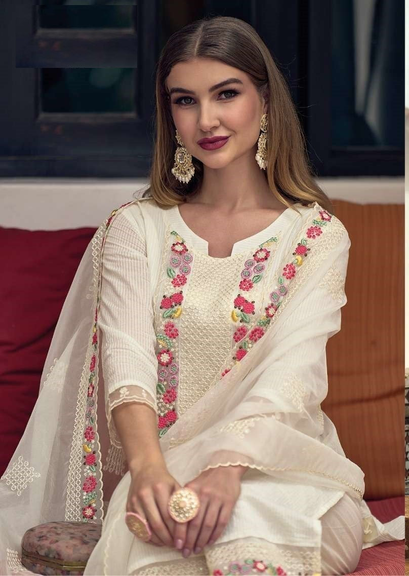 Pure Cotton Churidar Suit With Heavy Organza Dupatta 1122