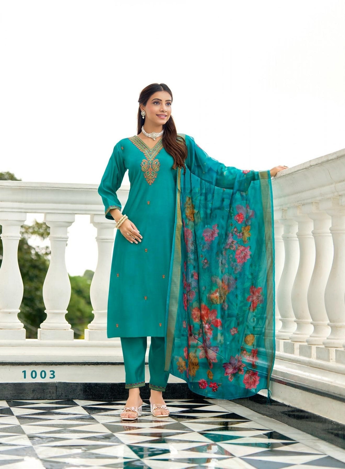 Plus Size Festive Wear Embroidered Straight Fit Kurta Set 1001